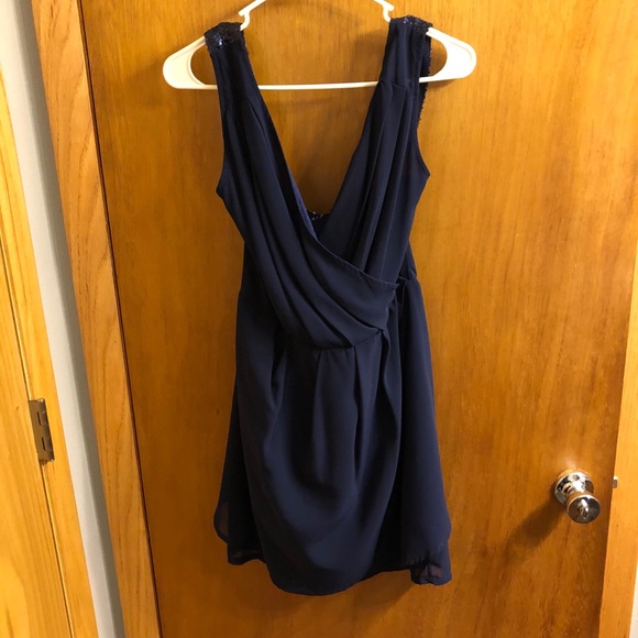 Sz L women’s dress. NWT. - Picture 2 of 6